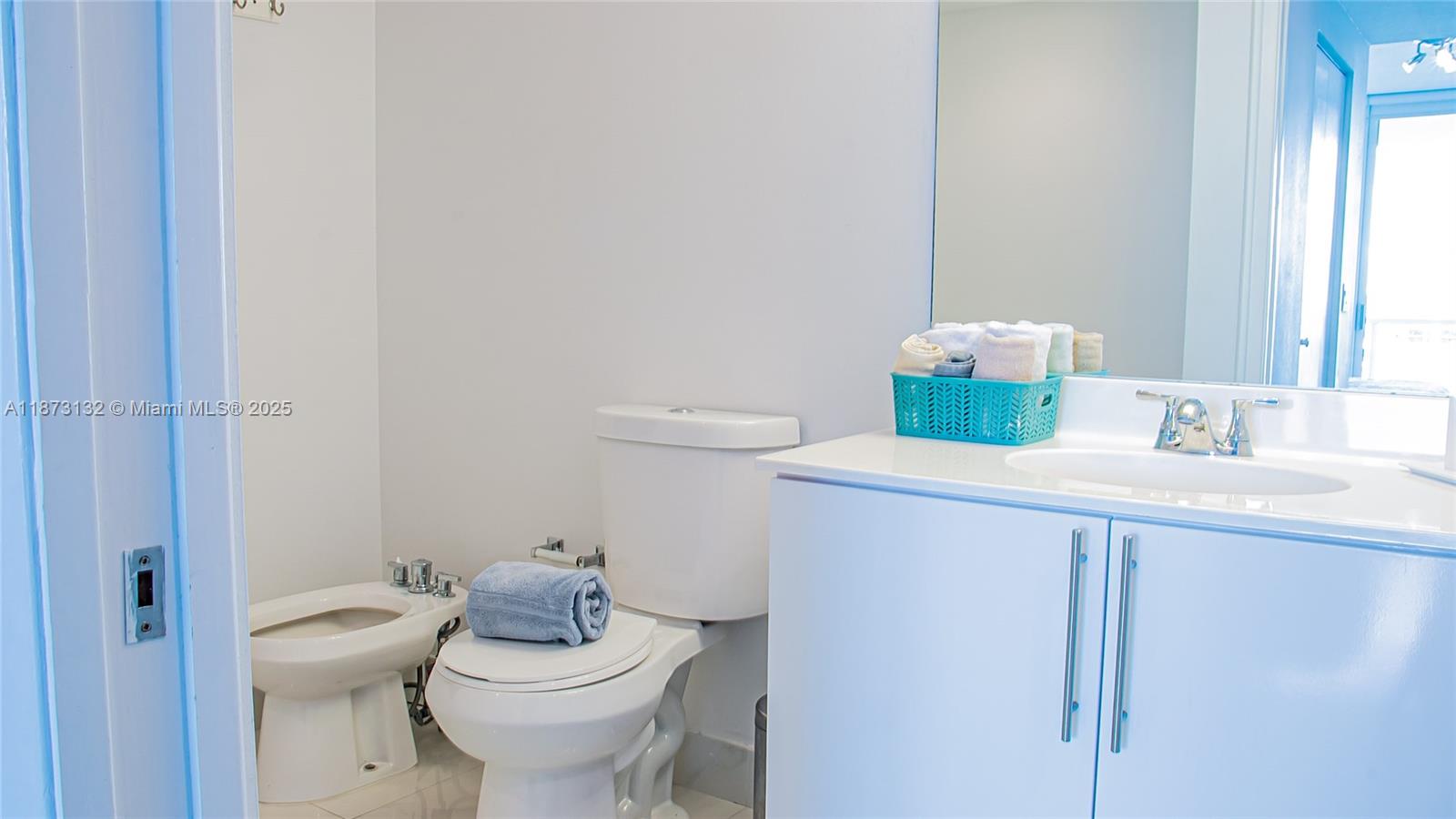 MARINA BAY CLUB CONDO HOT - Residential Lease