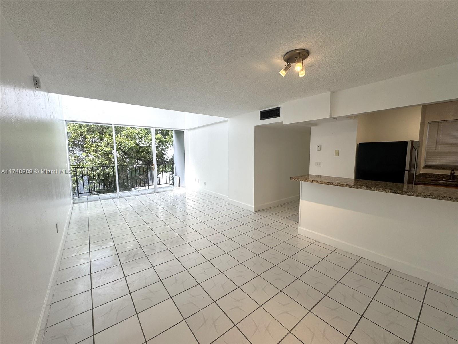 110 Fontainebleau Blvd 310, Miami, Broward County, Florida - 2 Bedrooms  
2 Bathrooms - 