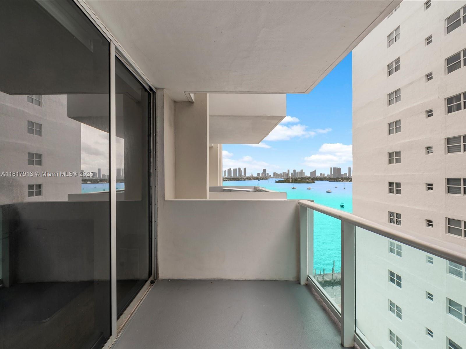 MIRADOR 1200 CONDO - Residential