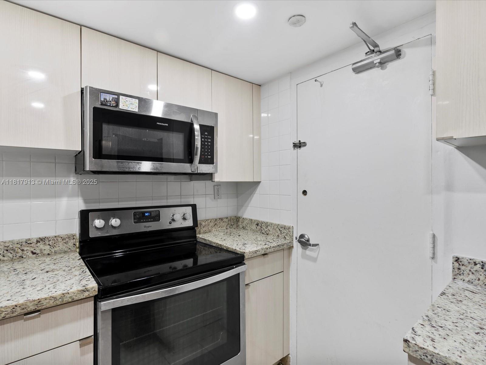 MIRADOR 1200 CONDO - Residential