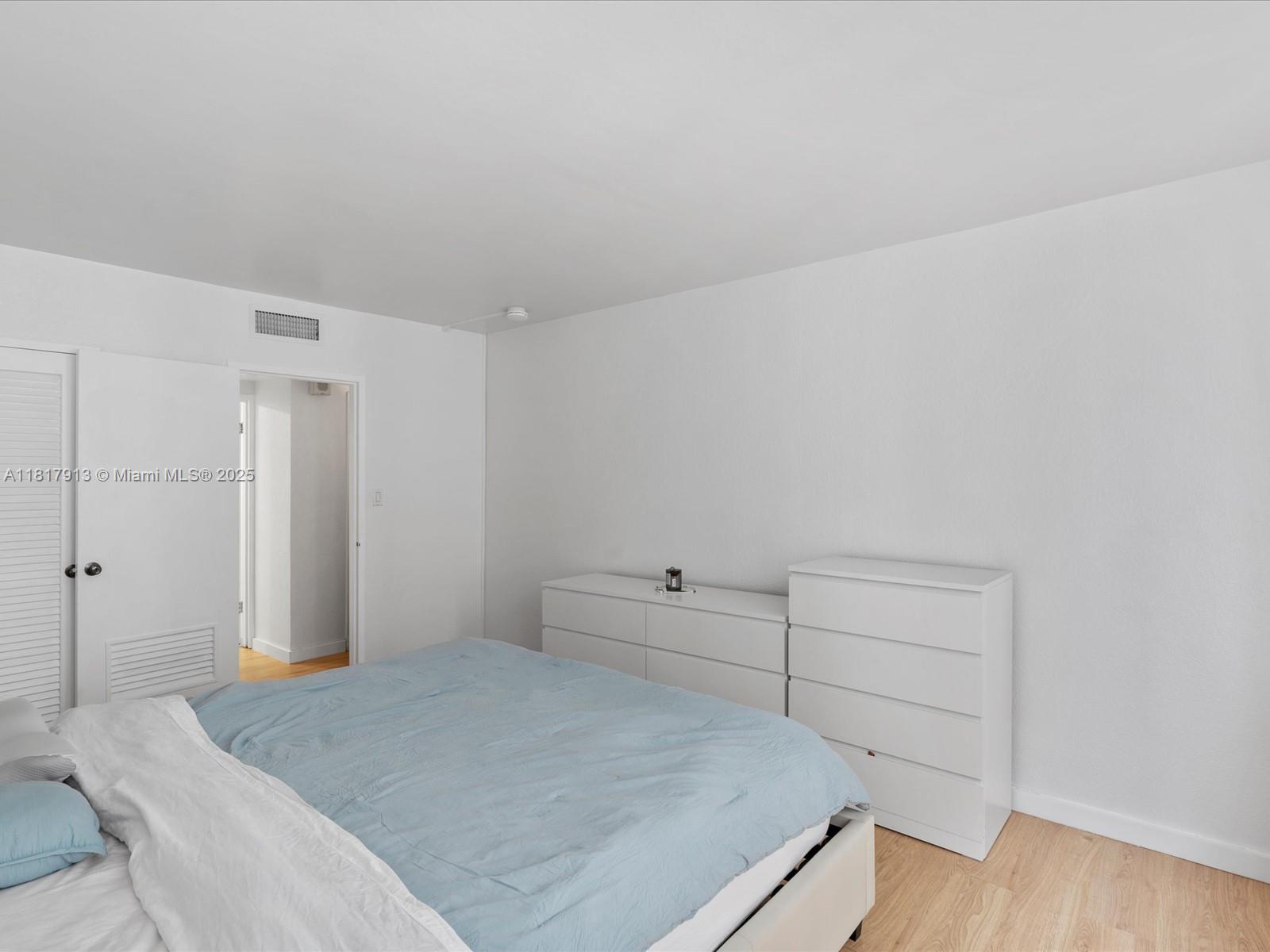 MIRADOR 1200 CONDO - Residential