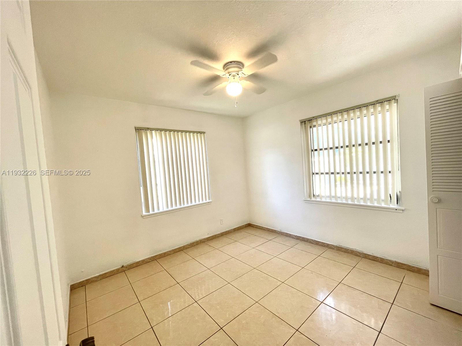 LAUDERDALE - Residential Lease