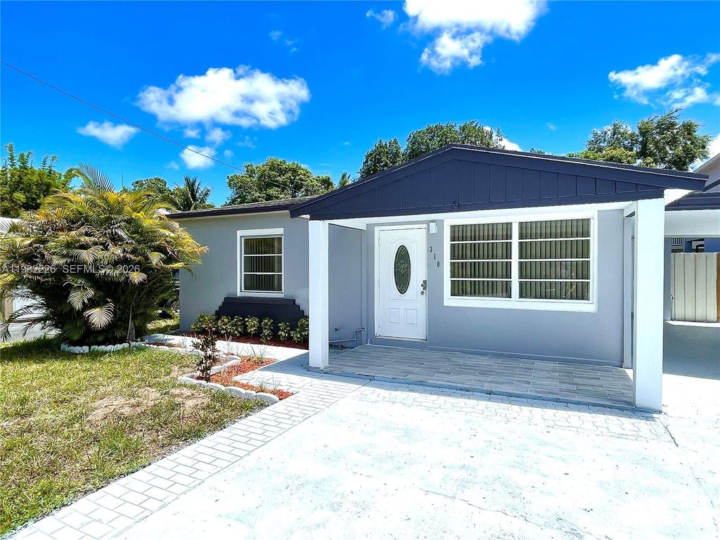 Photo of 310 SW 10th St, Fort Lauderdale, FL 33315 (MLS # A11932226)