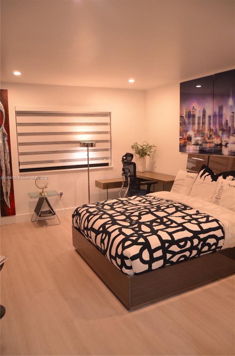 COSTA DEL SOL CONDO P - Residential