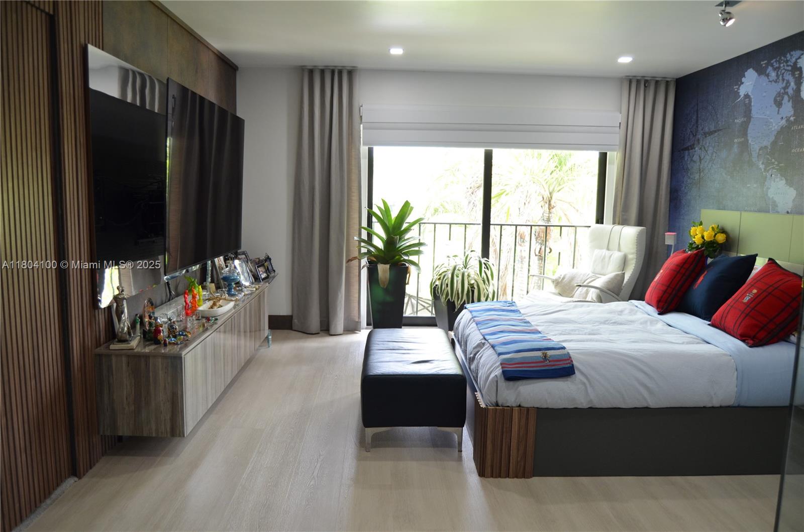 COSTA DEL SOL CONDO P - Residential