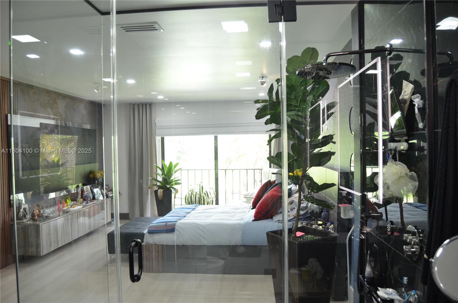 COSTA DEL SOL CONDO P - Residential