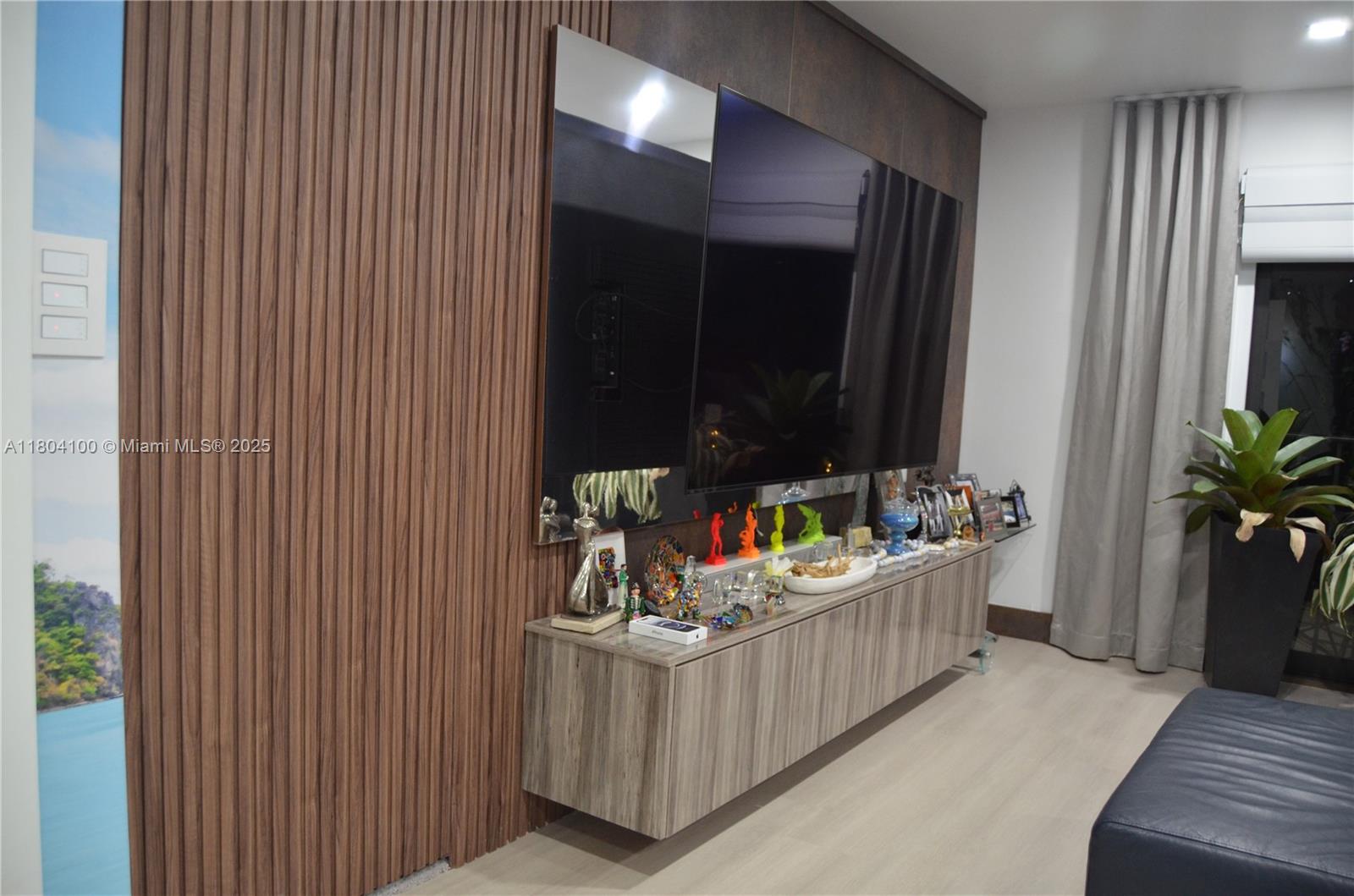 COSTA DEL SOL CONDO P - Residential