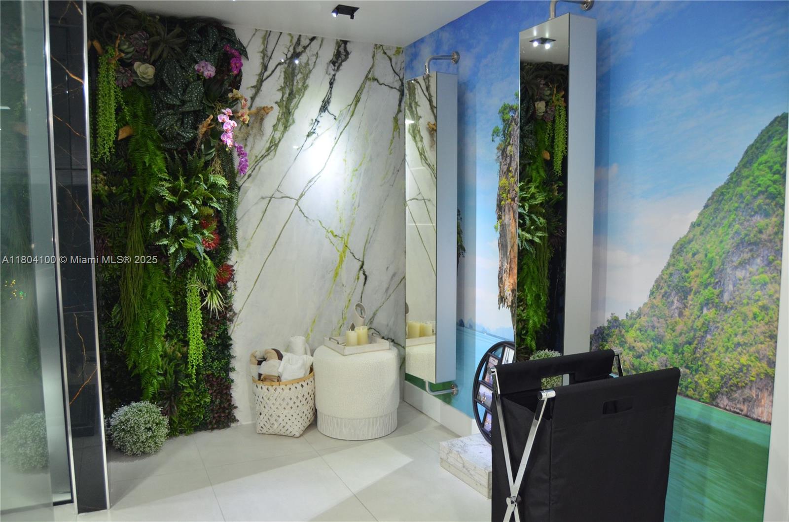 COSTA DEL SOL CONDO P - Residential