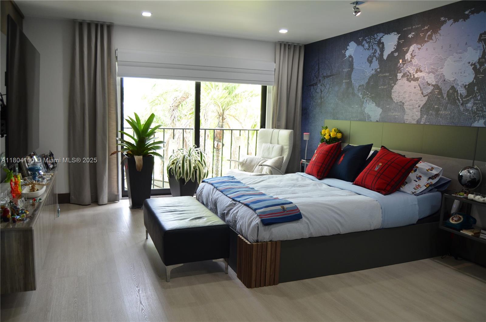 COSTA DEL SOL CONDO P - Residential