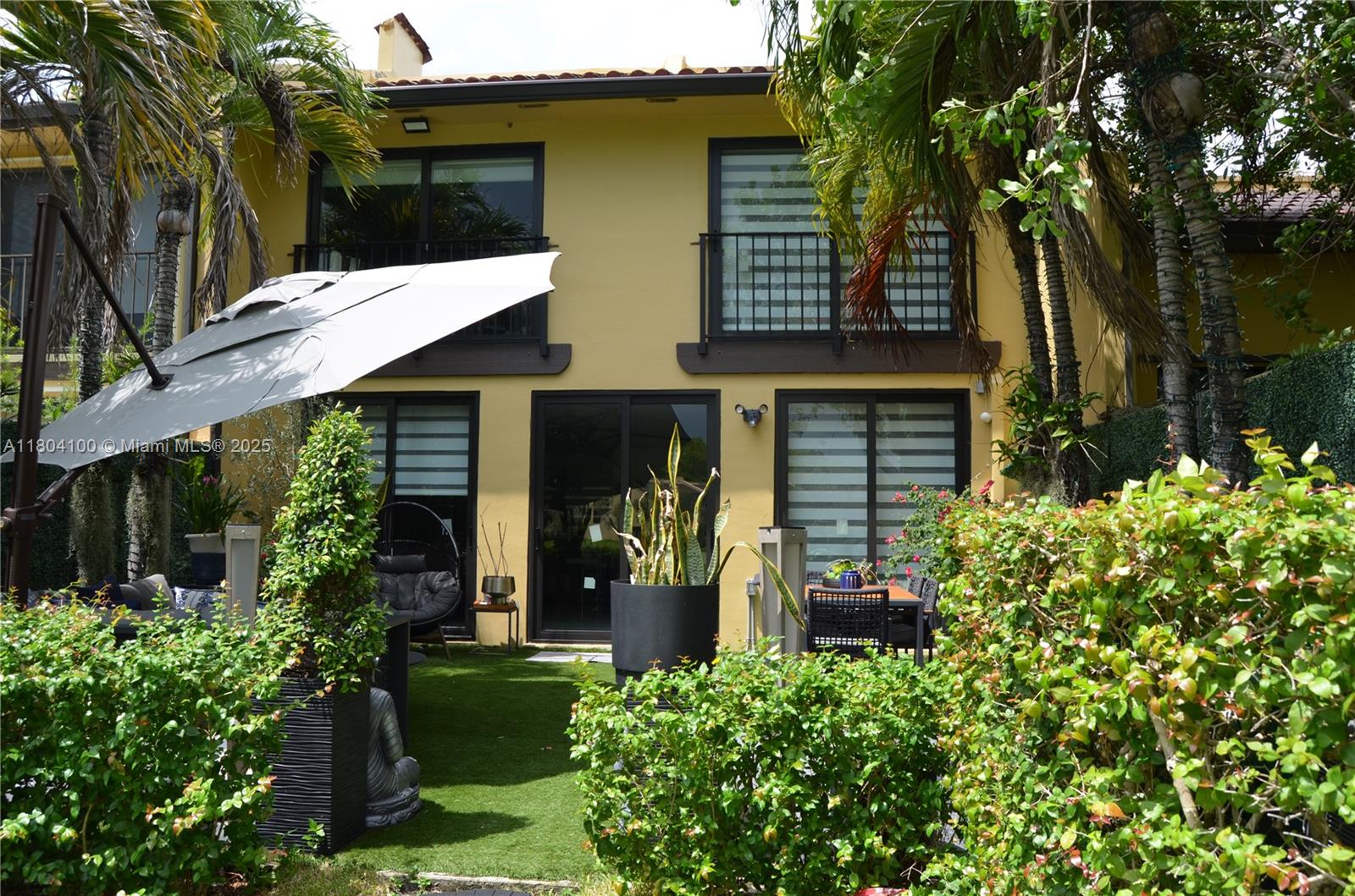 COSTA DEL SOL CONDO P - Residential