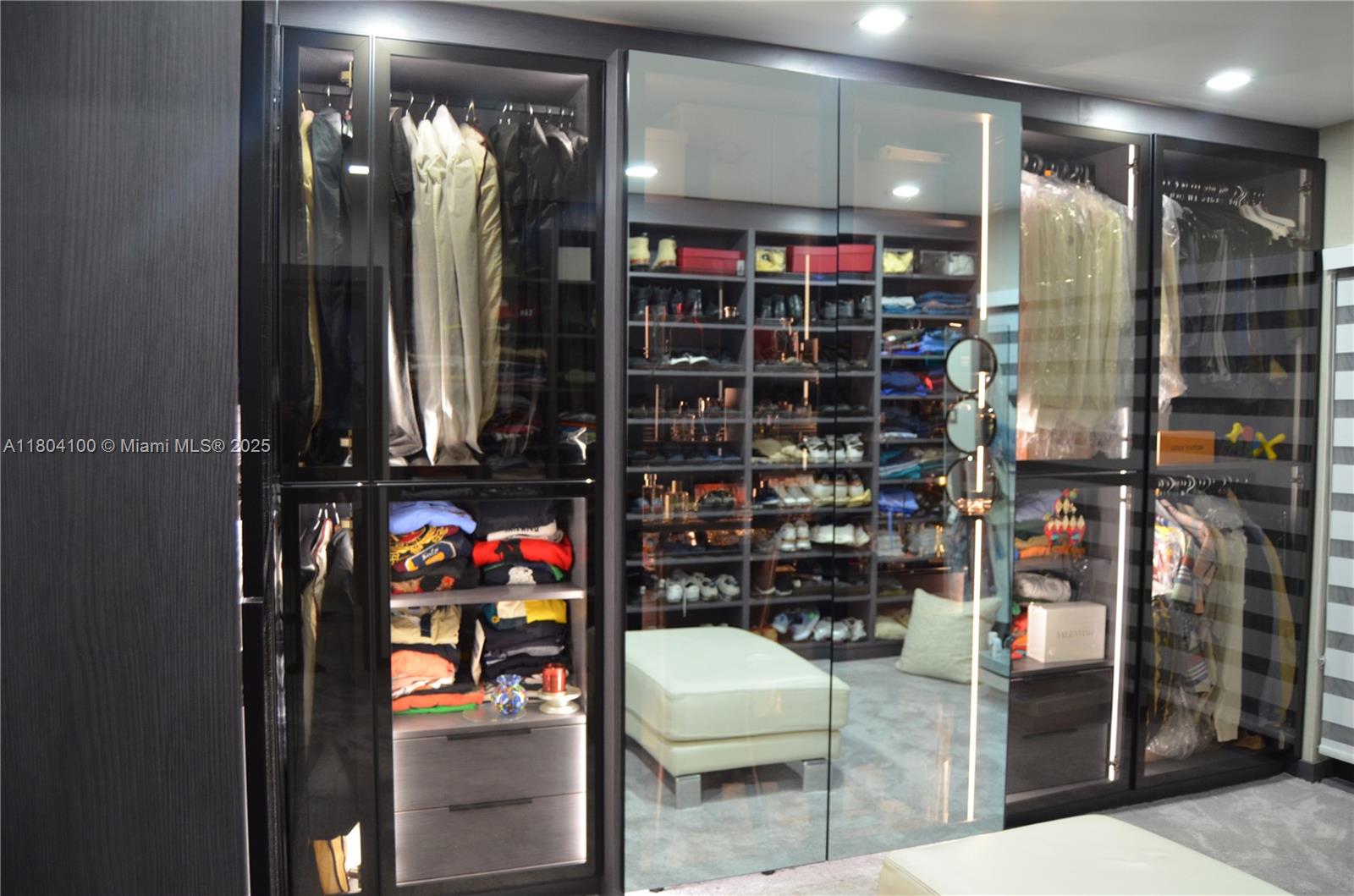 COSTA DEL SOL CONDO P - Residential