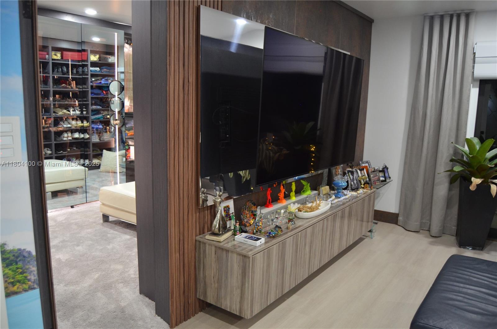 COSTA DEL SOL CONDO P - Residential