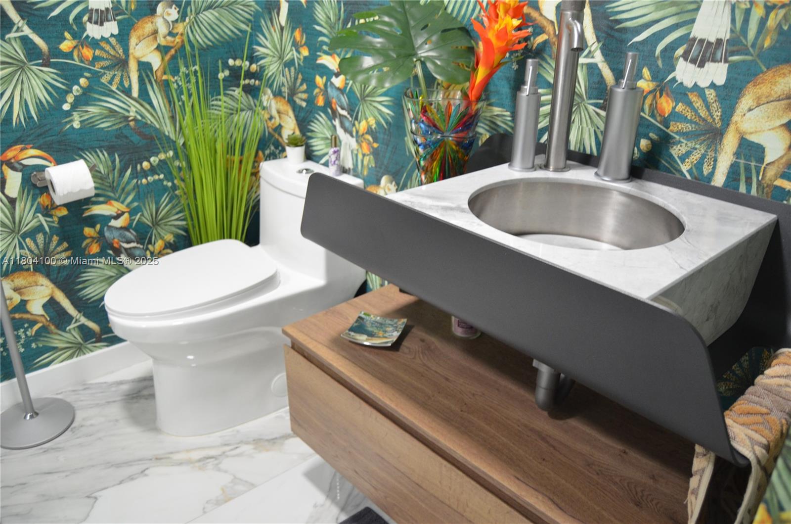 COSTA DEL SOL CONDO P - Residential