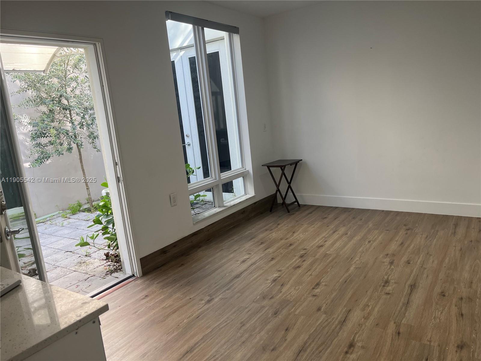 LANDMARK AT DORAL - Residential Lease