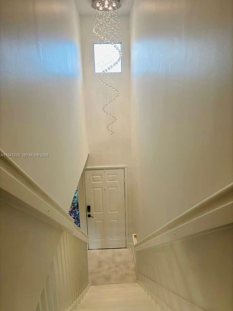 LAGUNA POINTE AT CALIF CL - Residential