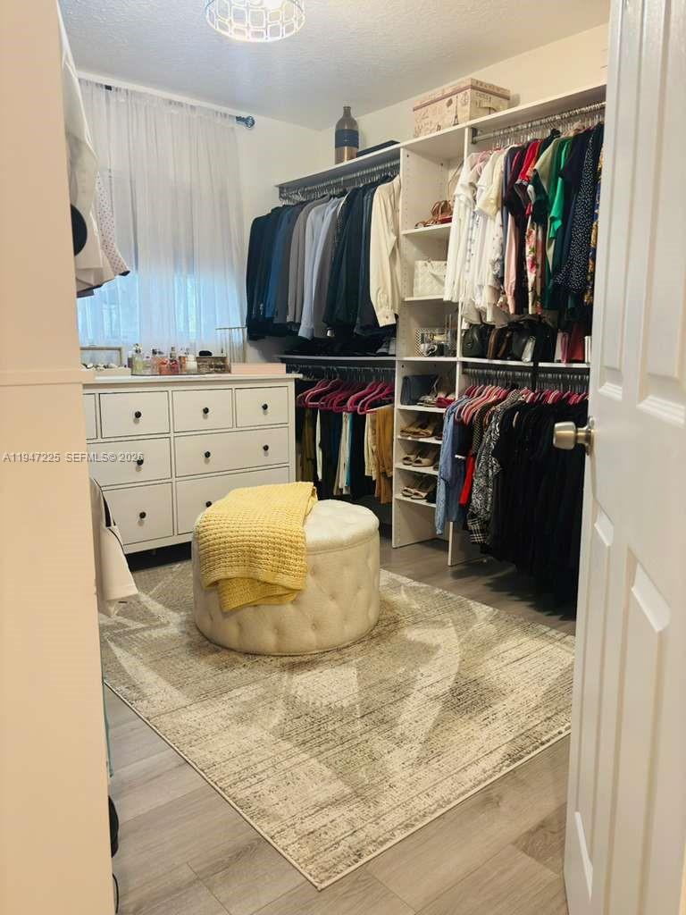 LAGUNA POINTE AT CALIF CL - Residential