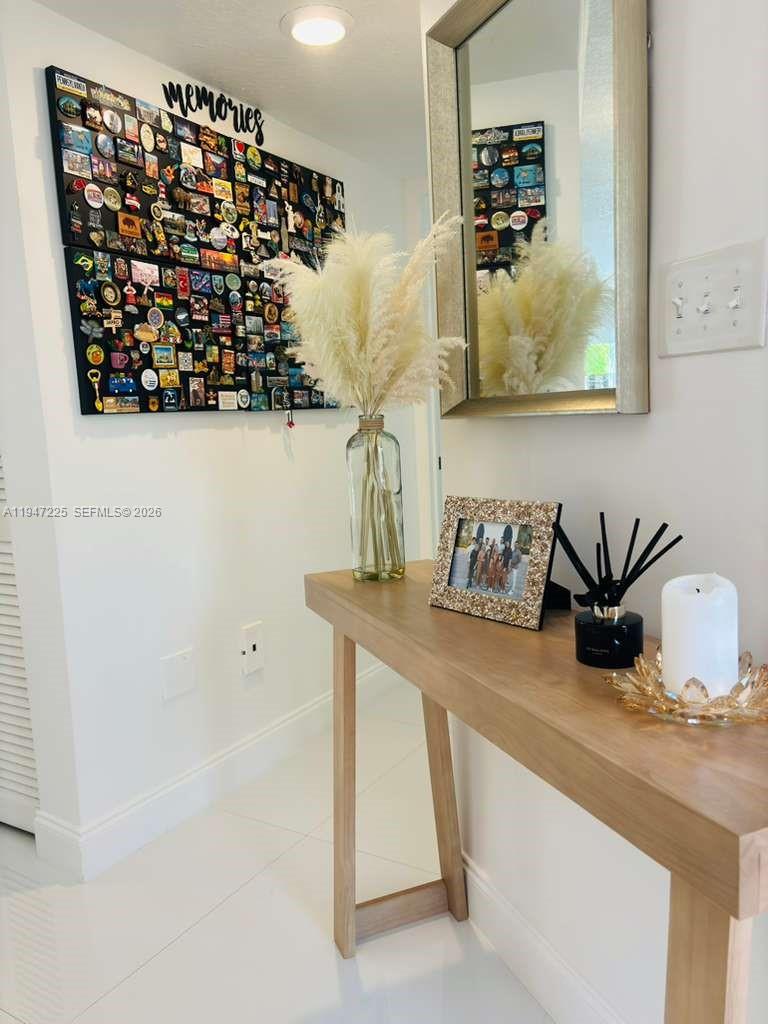 LAGUNA POINTE AT CALIF CL - Residential