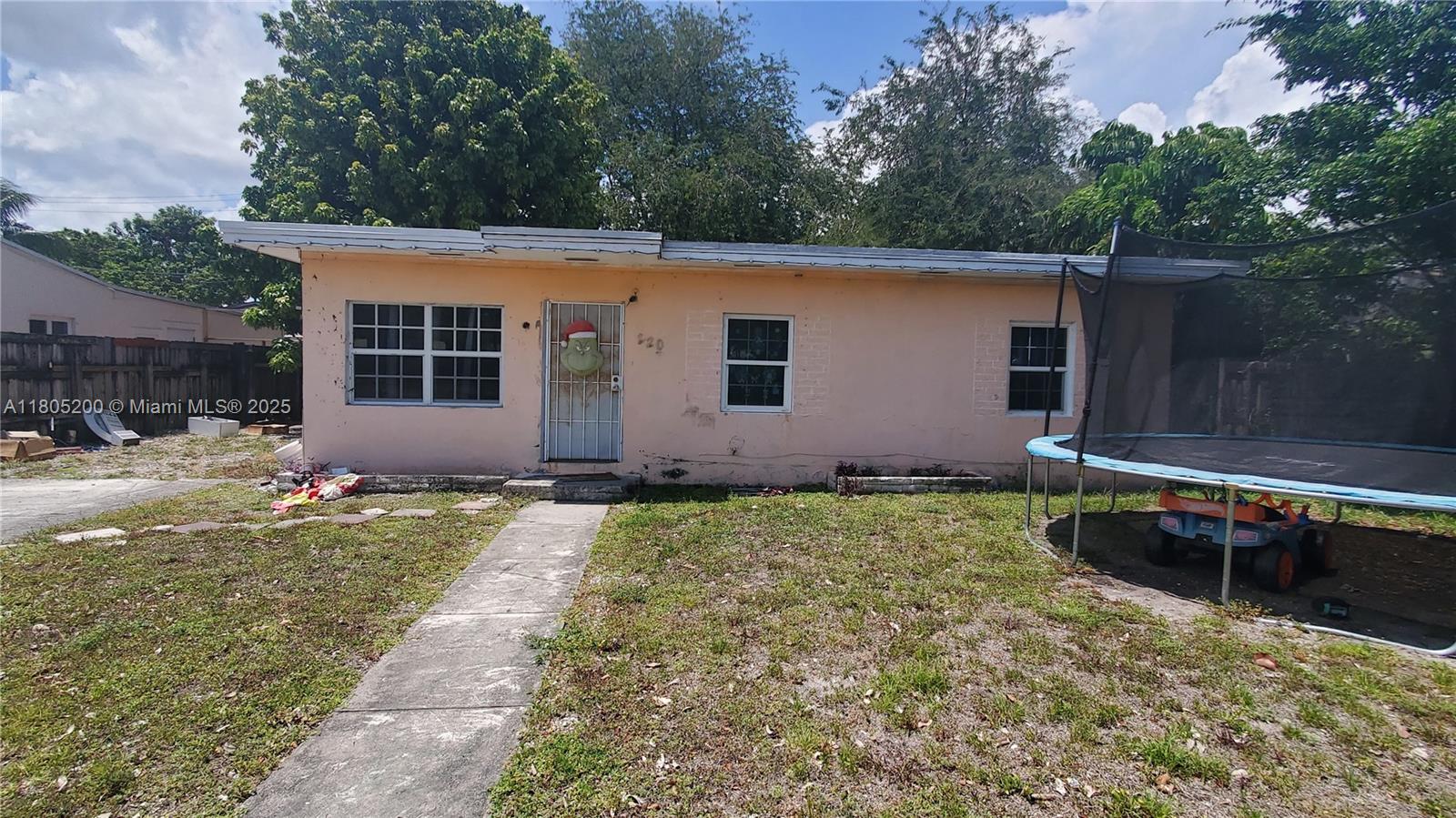 120 Seaman Ave, Opa-Locka, Miami-Dade County, Florida - 3 Bedrooms  
1 Bathrooms - 