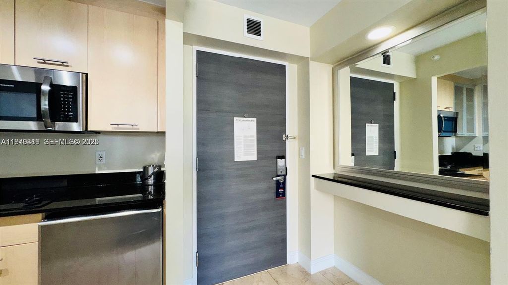 Photo of 2670 E Sunrise Blvd #615, Fort Lauderdale, FL 33304 (MLS # A11979319)