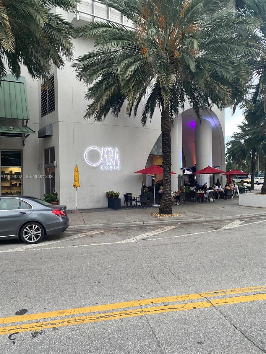 1750 N Bayshore Dr 2905