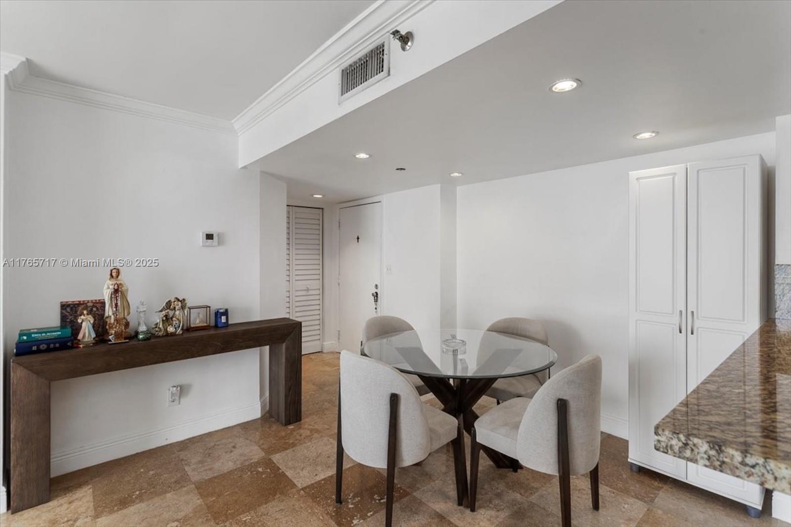 Isola Condo - Residential