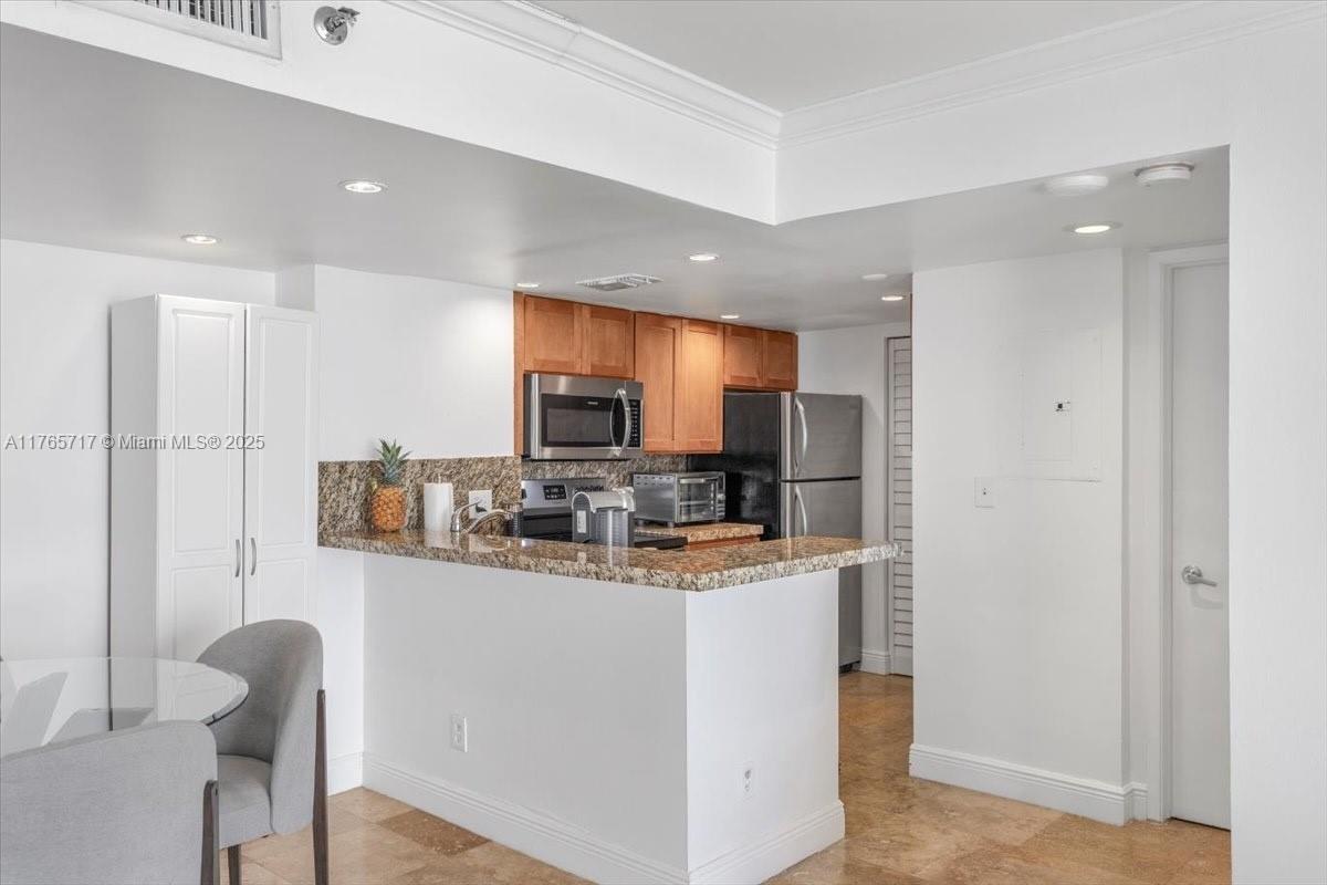 Isola Condo - Residential