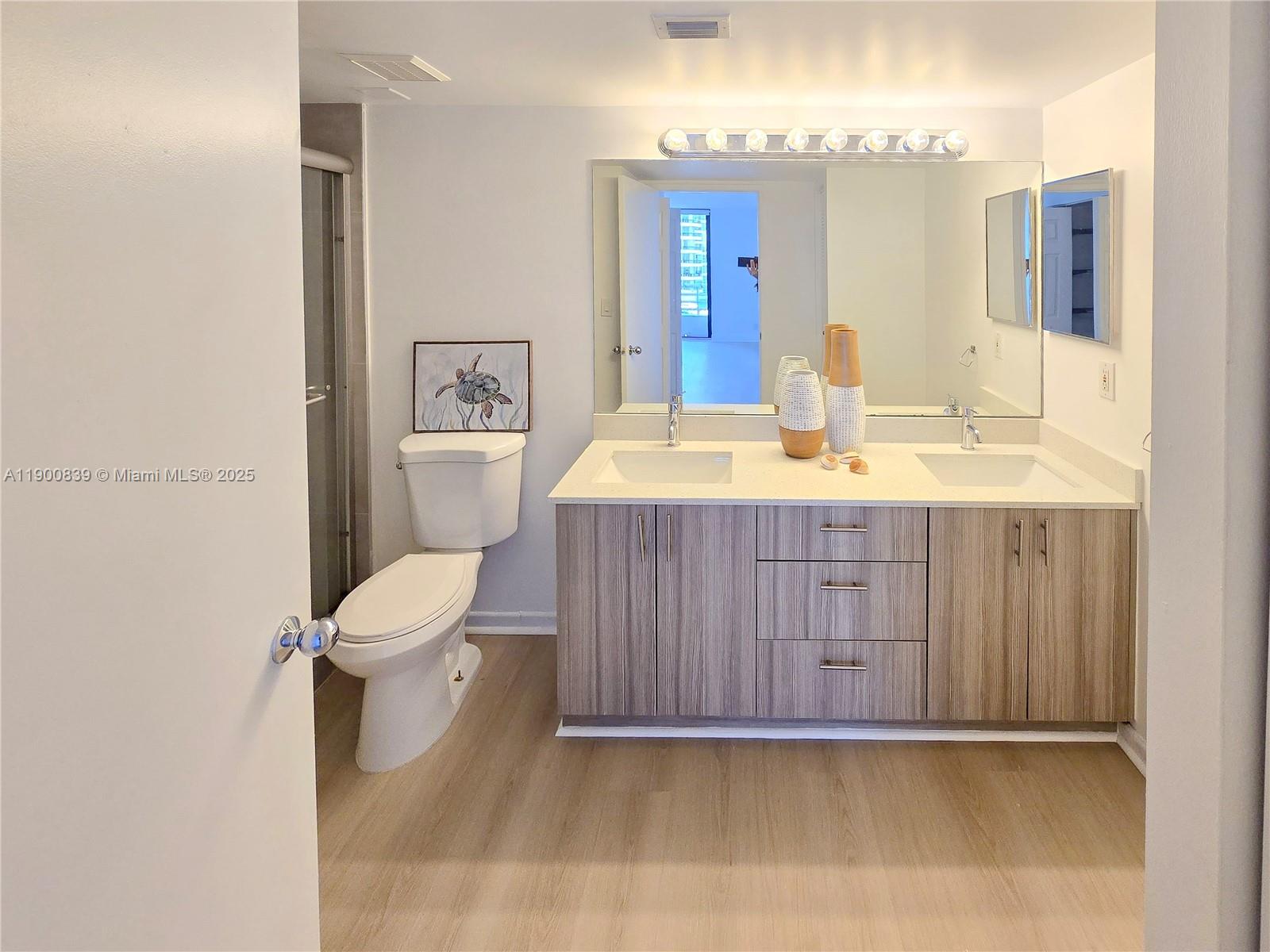 PARC CENTRAL AVENTURA EAS - Residential Lease