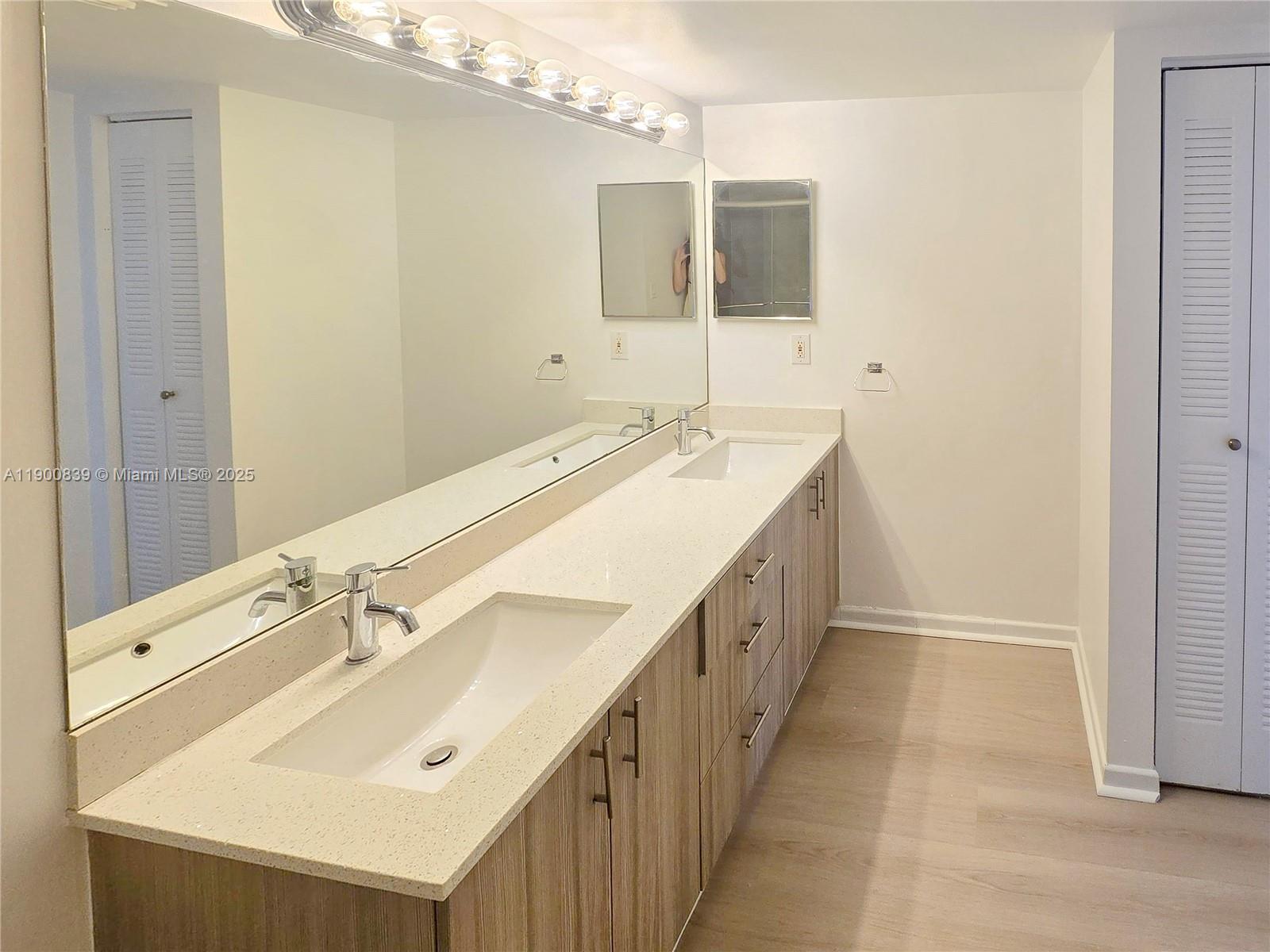 PARC CENTRAL AVENTURA EAS - Residential Lease