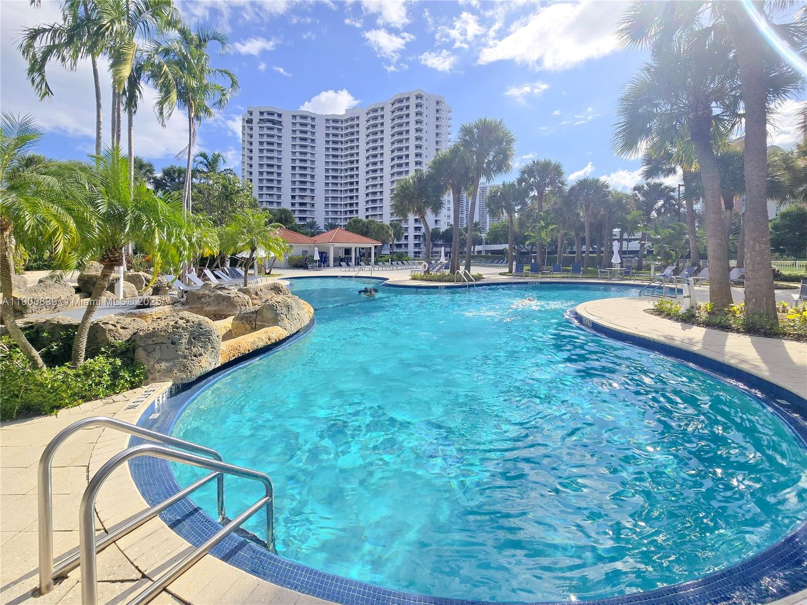 PARC CENTRAL AVENTURA EAS - Residential Lease