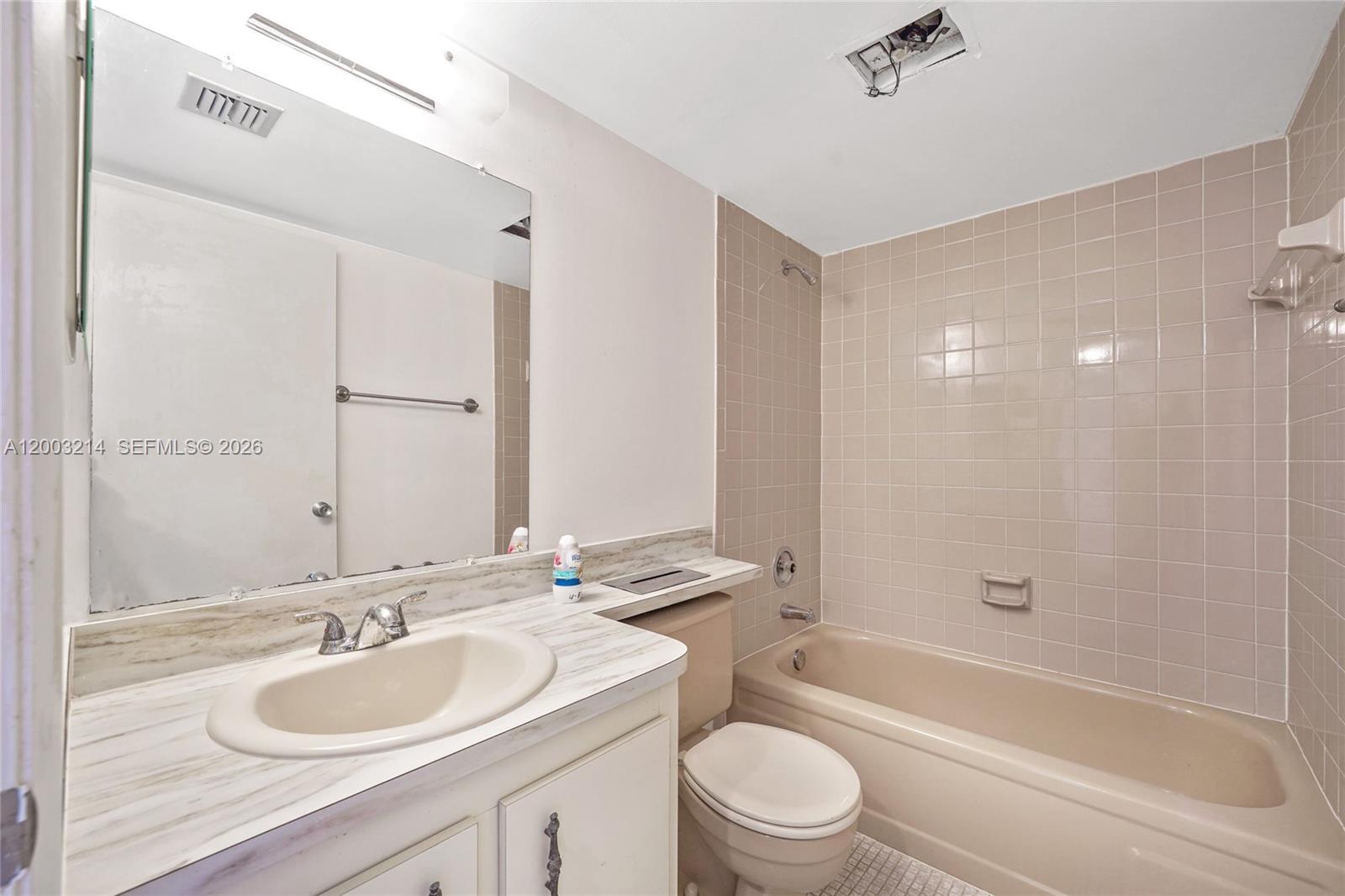 34 OF PALM SPRINGS 3 COND - Residential