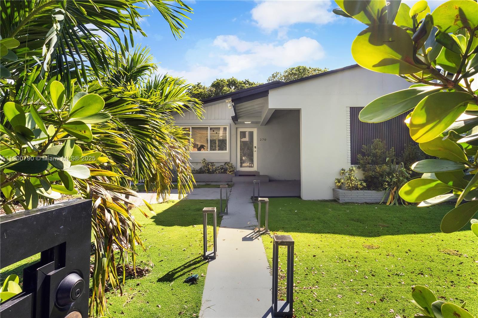 BUENA VISTA HEIGHTS EXTEN - Residential Lease