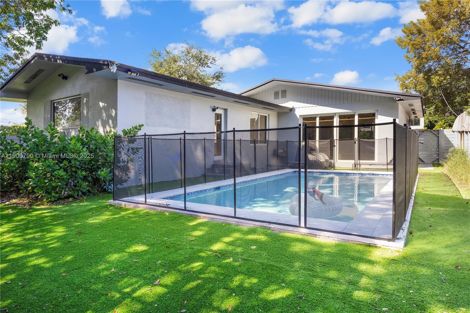 BUENA VISTA HEIGHTS EXTEN - Residential Lease