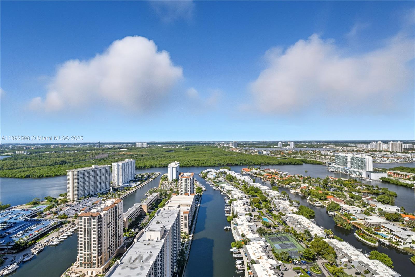 TDR TOWER I CONDO - Residential