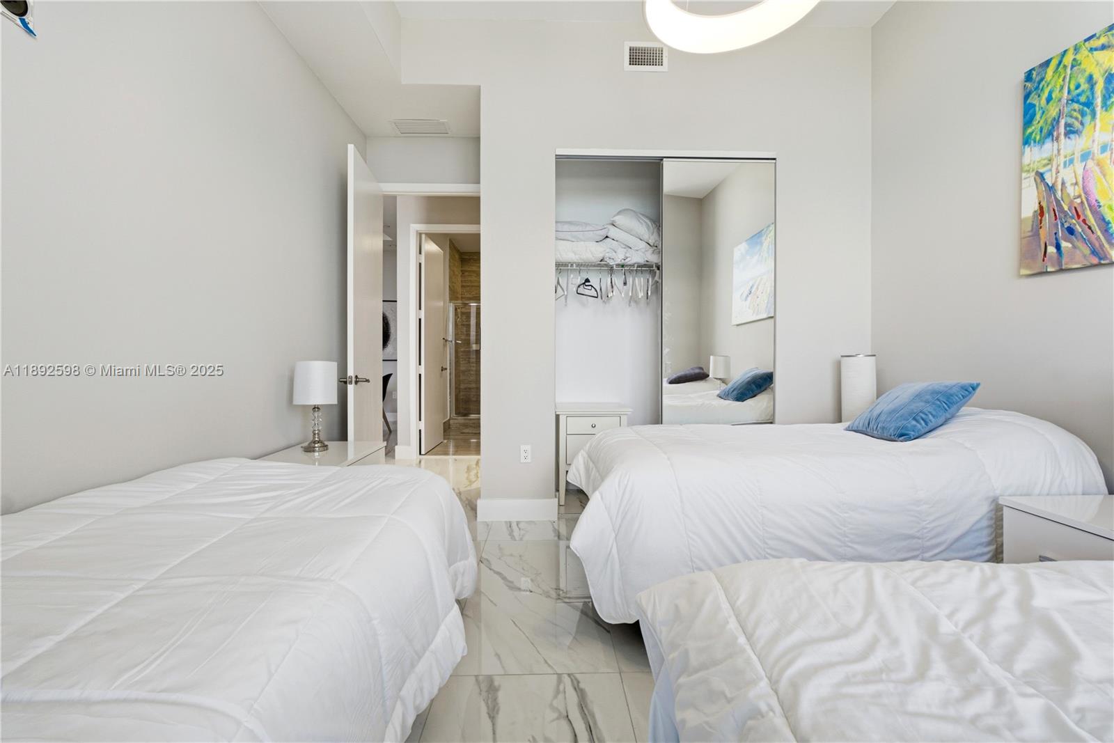 TDR TOWER I CONDO - Residential