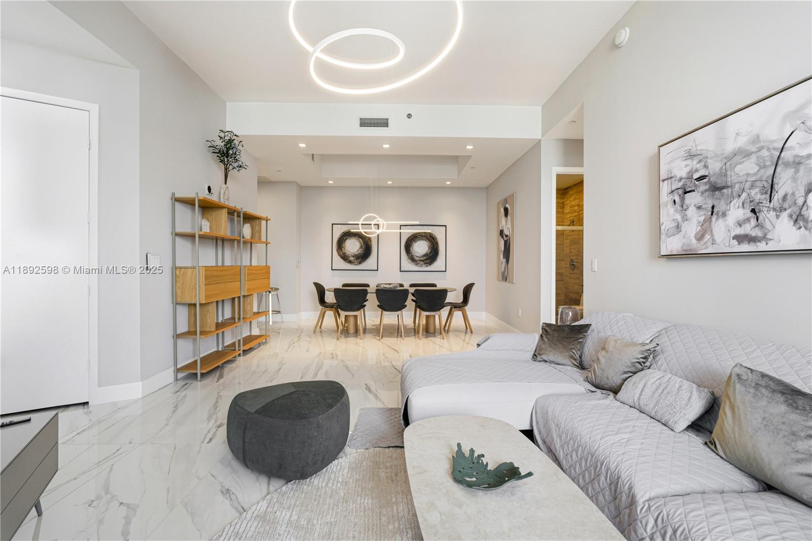 TDR TOWER I CONDO - Residential