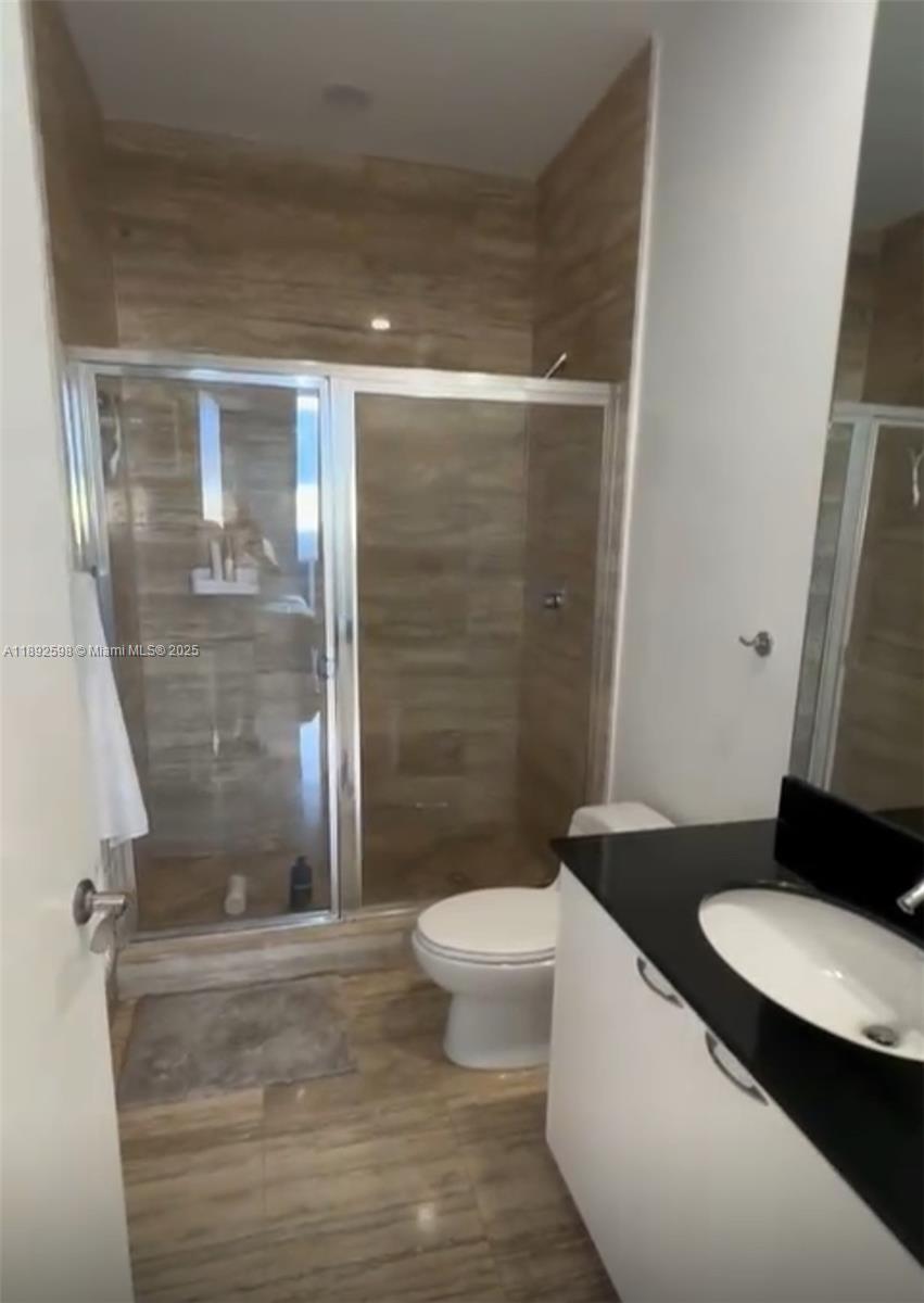 TDR TOWER I CONDO - Residential