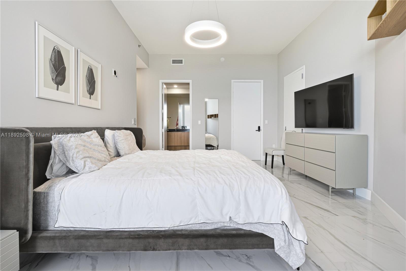 TDR TOWER I CONDO - Residential