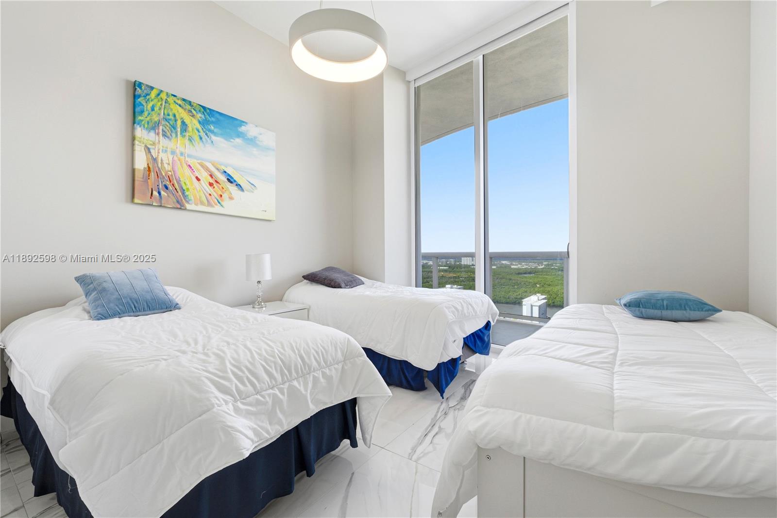 TDR TOWER I CONDO - Residential