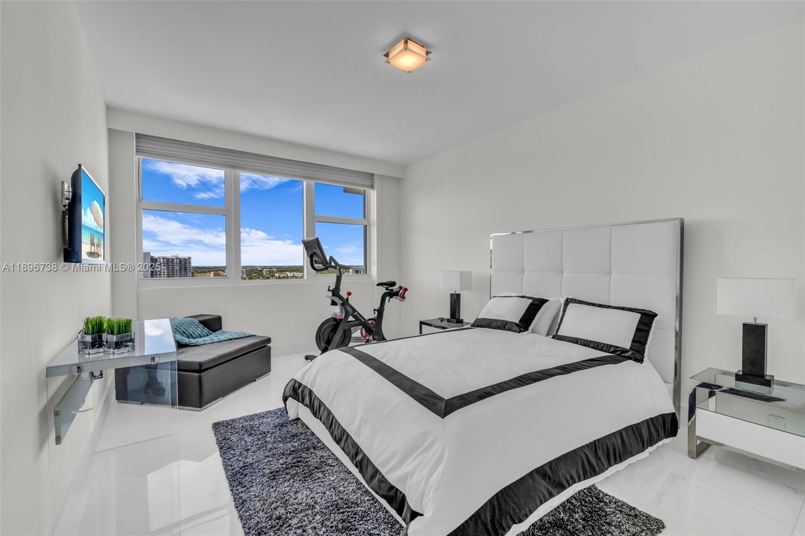 THE PENINSULA CONDO - Residential