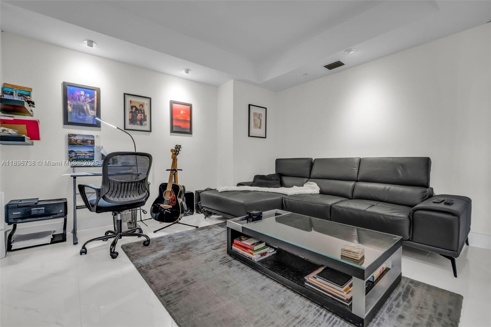 THE PENINSULA CONDO - Residential