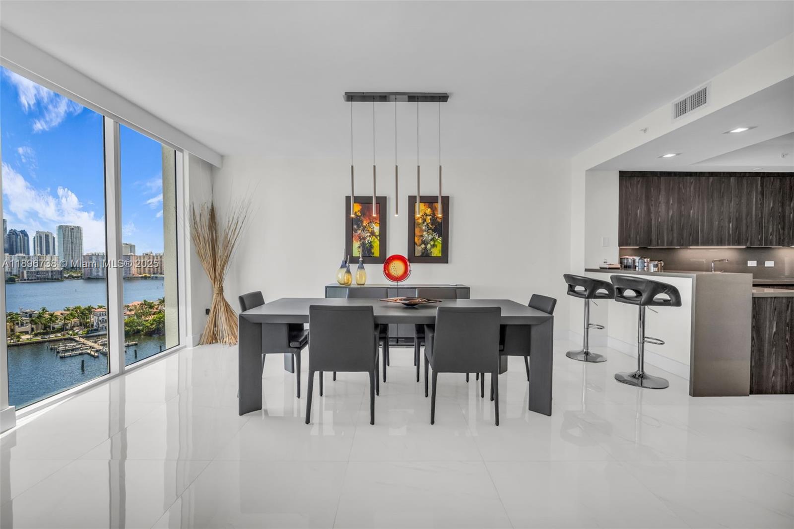 THE PENINSULA CONDO - Residential