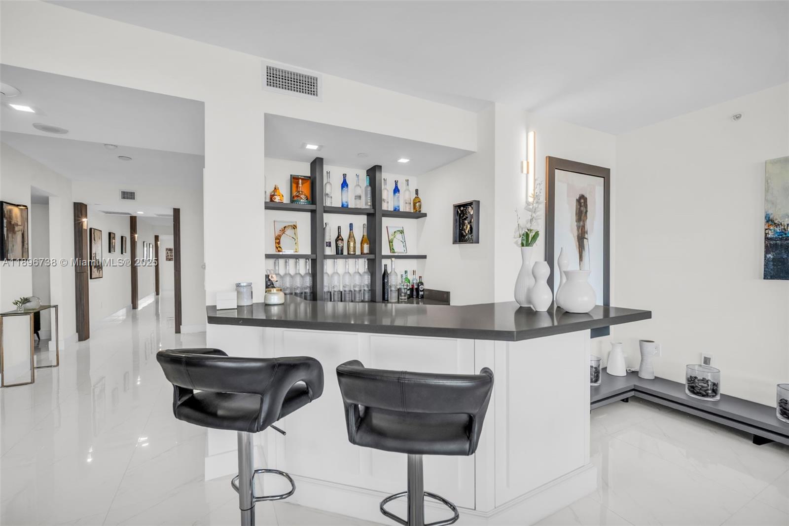 THE PENINSULA CONDO - Residential