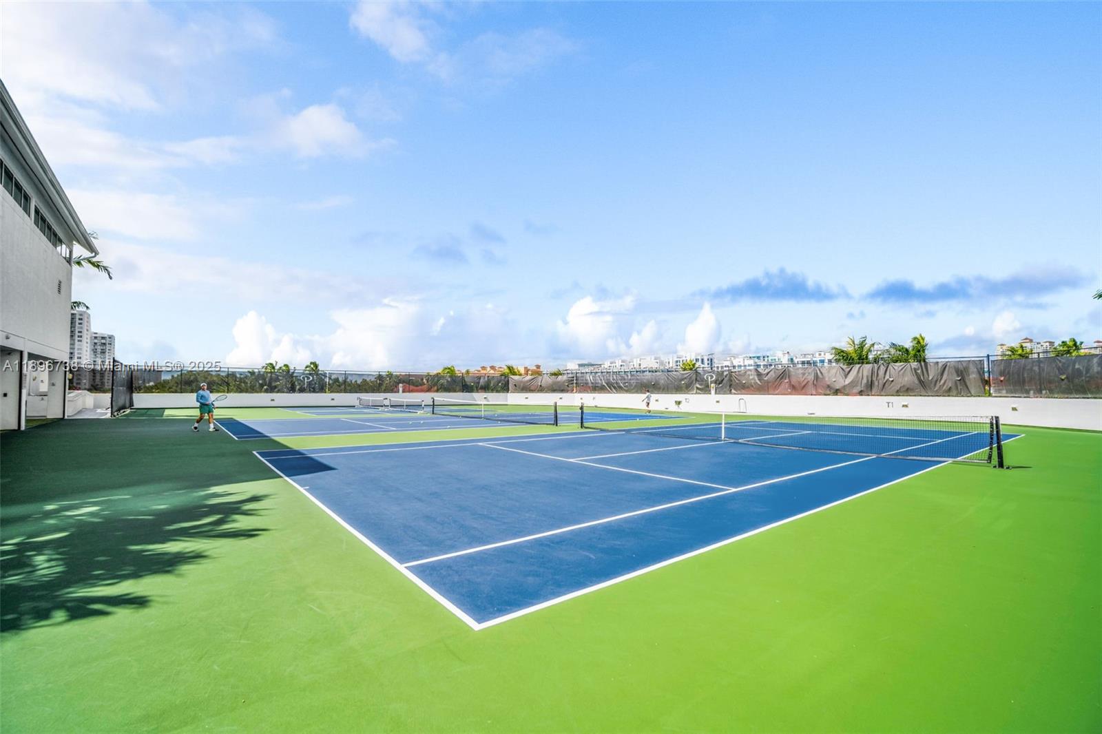 THE PENINSULA CONDO - Residential