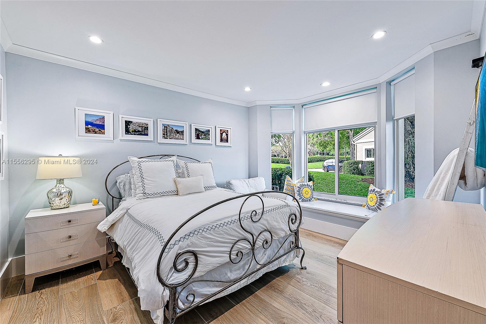 Admirals Cove - Residential