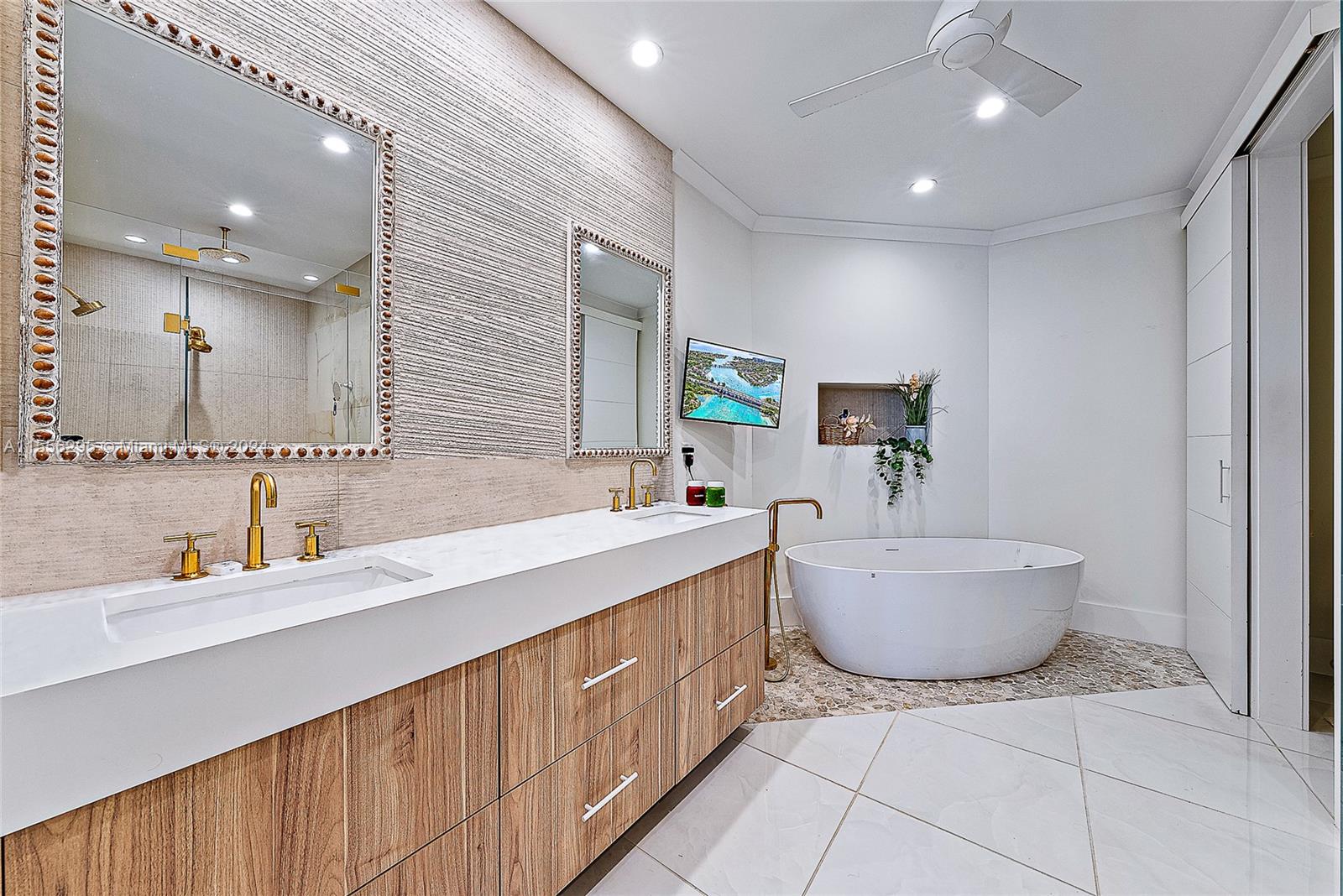 Admirals Cove - Residential