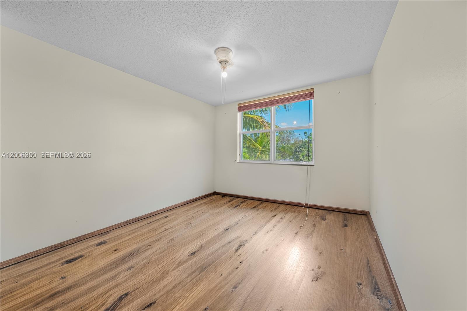 SESSA EIGHT - Residential