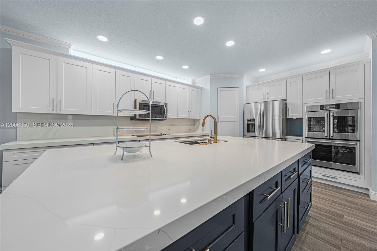 SESSA EIGHT - Residential