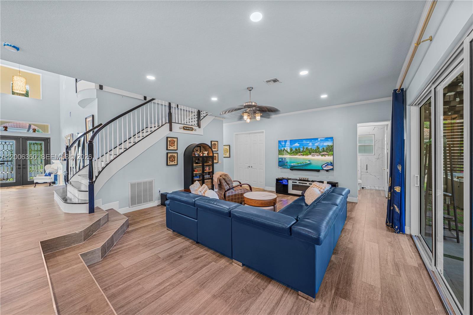 SESSA EIGHT - Residential