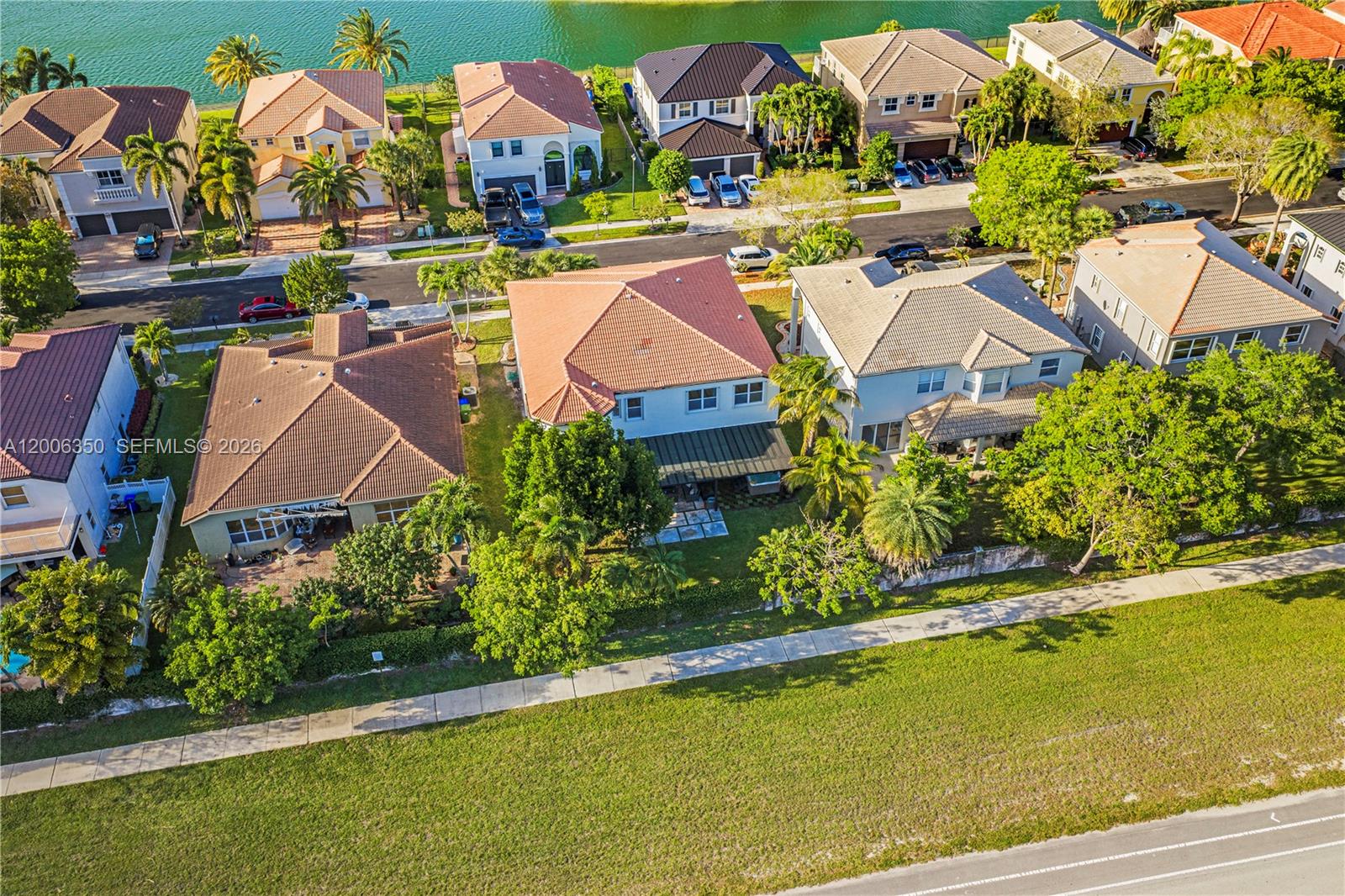 SESSA EIGHT - Residential