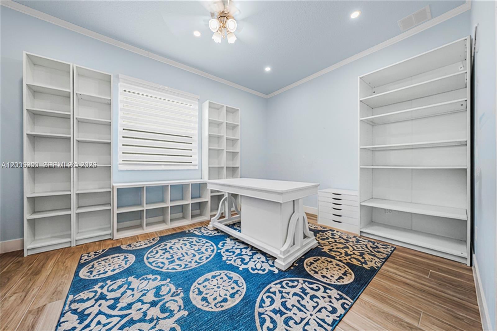 SESSA EIGHT - Residential